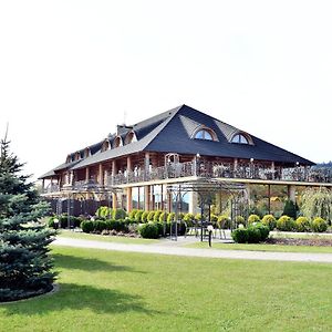 Hotel Świętokrzyski Dwór